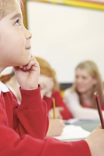 Mon enfant n’arrive pas à se concentrer : est-ce normal et que faire ?